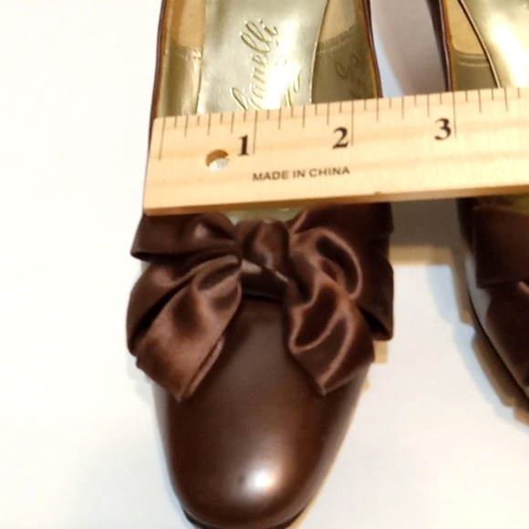 Julianelli Selber Vintage Pump 3" Heel Bronze Size 5.5  (8.75"L 2 .25"W) Leather - Picture 10 of 11